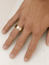 Shown: 14k yellow gold with smooth texture and signature matte finish.